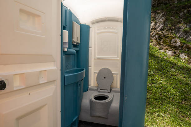 Best Porta potty delivery and setup  in Nashville, AR